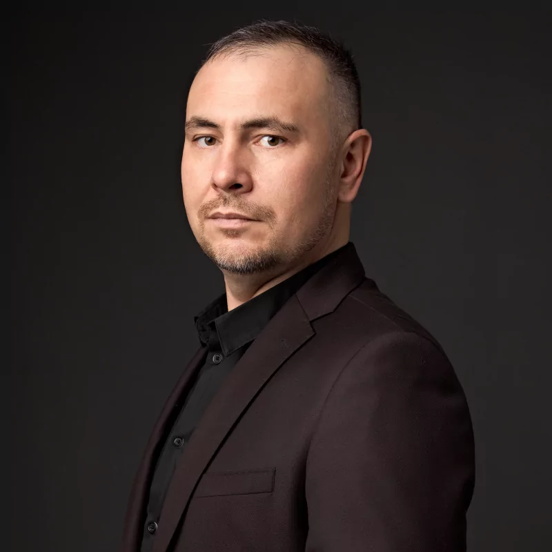 Мансуров Нияз Раушанович