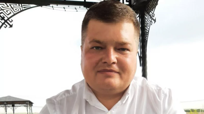 Адвокат Юрасов Роман Валерьевич объясняет: Взятка или подарок: где грань между добром и злом?