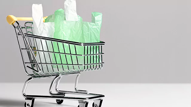 Адвокат Гаджиев Радик Севзиханович объясняет: Зашла в магазин и забыла оплатить продукты, преступление или неловкая ошибка?