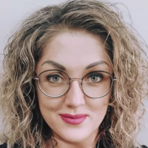 Попова Лариса Владимировна