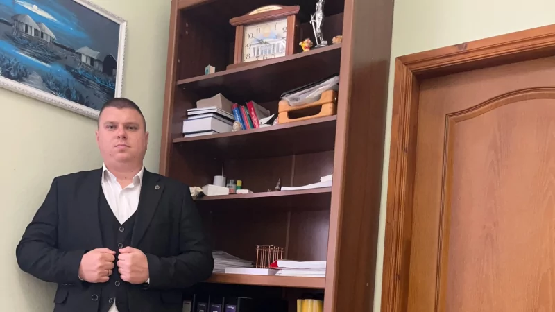 Адвокат Симчишин Владимир Сергеевич объясняет: Хотел красивую улыбку попал в реанимацию