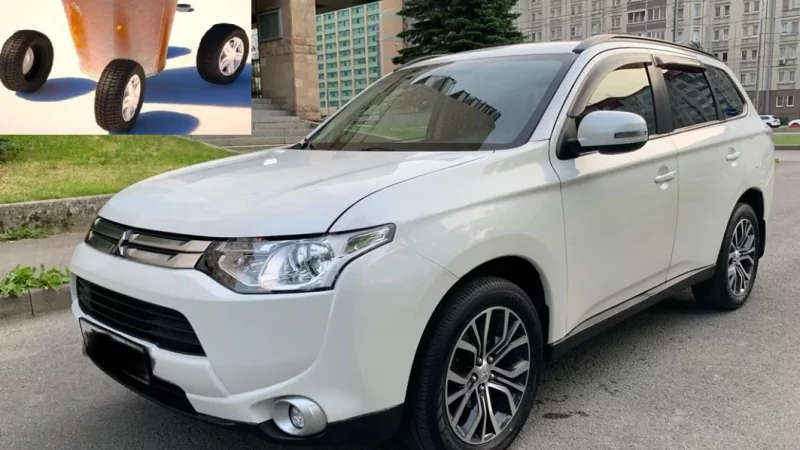 Юрист Мажов Владимир Олегович объясняет: Московский автосалон навязал молодой девушке покупку некачественного автомобиля