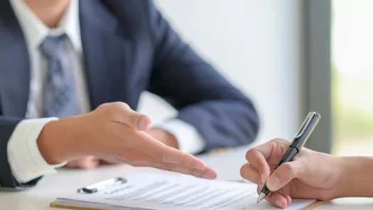 Адвокат Пузиков Максим Анатольевич объясняет: Взыскание пенсий из социального фонда России на основании исполнительного документа