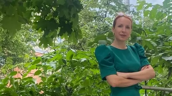 Юрист Анушина Анастасия Борисовна объясняет: Страховка “чего-то” при получении кредита… Читать или не читать договор, вот в чем вопрос!