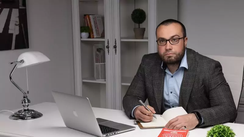 Адвокат Колонтай Дмитрий Владимирович объясняет: Размышления о новом законе по борьбе с экстремизмом