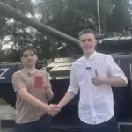 С призывником - Карама Фенис Элфитович