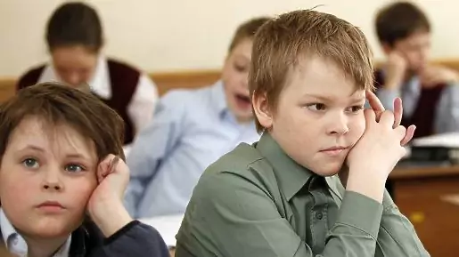 Юрист Татаренок Михаил Михайлович объясняет: Для родителей школьников предложили ввести ежегодную выплату перед 1 сентября