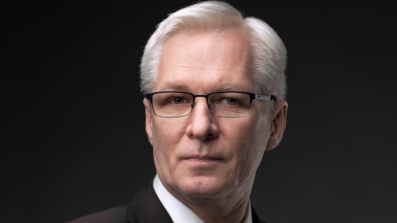 Адвокат Ситников Андрей Иванович объясняет: Замена неотбытой части наказания более мягким видом наказания (статья 80 УК РФ)