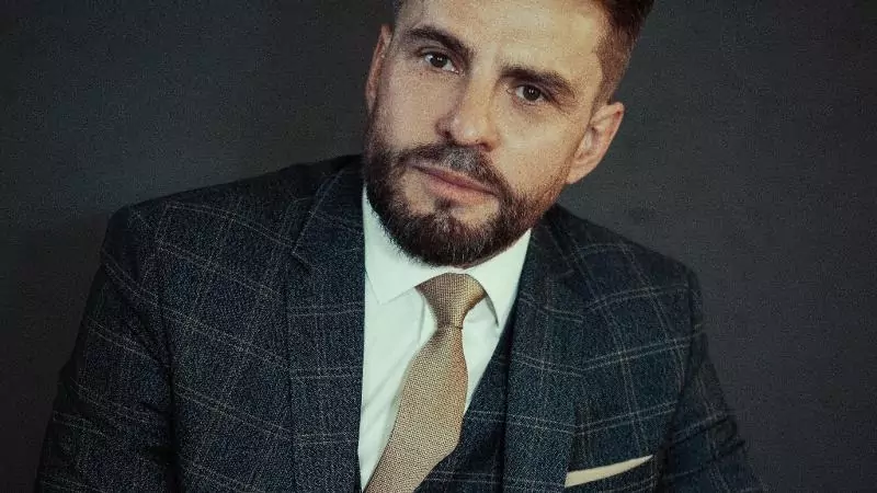 Юрист Шефер Александр Семенович объясняет: О запрещённых методах коллекторов против должников