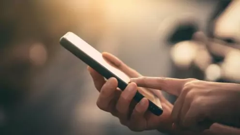 Осмотр смартфона полицией: когда можно отказать?