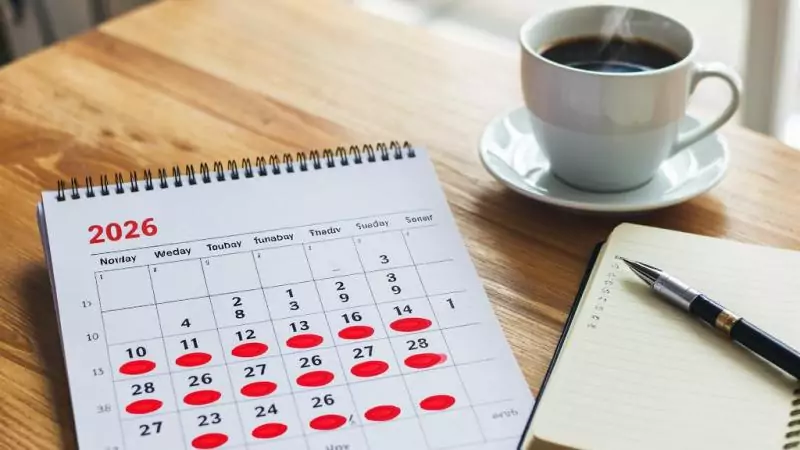 Юрист Хаулин Андрей Анатольевич объясняет: Проект производственного календаря на 2026 год: Россияне готовятся к длинным выходным