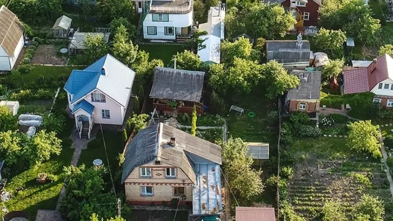 Юрист Байрам Любовь Вячеславовна объясняет: В РФ с 01 сентября запретили продавать дома отдельно от садовых участков