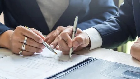 Возможно ли внести изменения в договор управления многоквартирным домом?