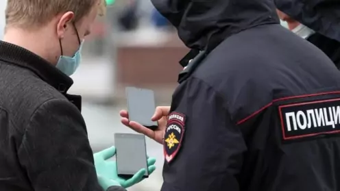 Осмотр смартфона полицией: когда можно отказать