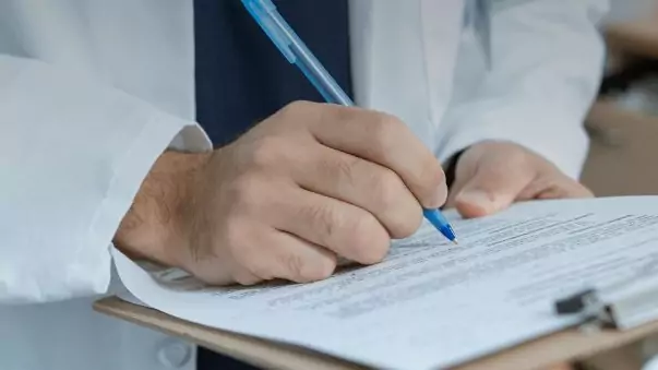 Юрист Пупов Виктор Юрьевич объясняет: Снятие с регистрации несовершеннолетнего ребенка без согласия родителей