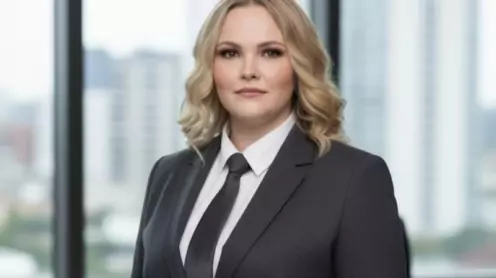 А правда ли, что адвокат может «всё решить» за деньги