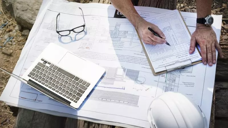 Адвокат Шаталов Борис Анатольевич объясняет: Взыскать убытки с подрядчика: роль строительного контроля и авторского надзора в защите