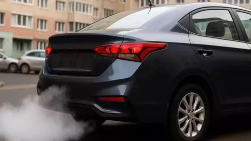 Теперь за прогрев автомобиля во дворе — штраф до 3000 рублей