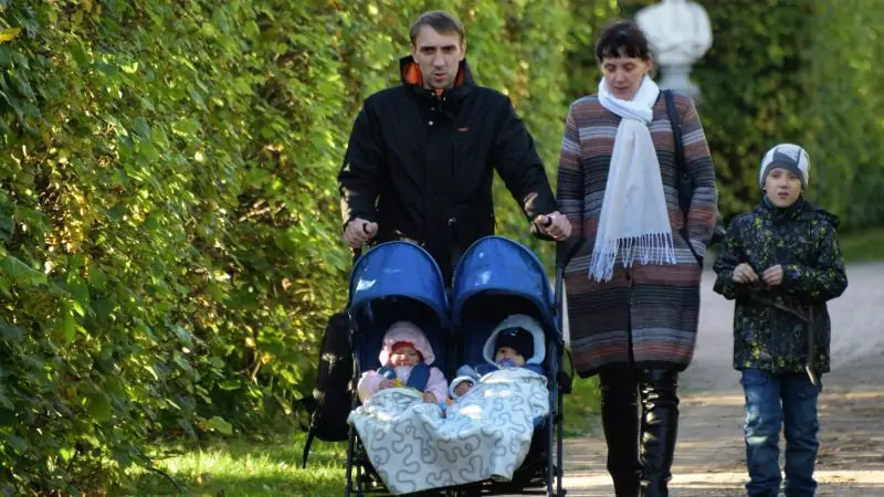 Юрист Степанова Анна Вячеславовна объясняет: Выплату в 550 тысяч рублей для многодетных утвердили в Петербурге