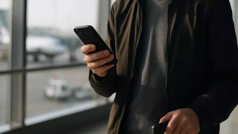 Юрист Субботина Галина Николаевна объясняет: Россиянам, вернувшимся из-за границы, на 24 часа отключают интернет