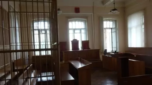 Переквалификация судом обвинения по п. «в» ч. 4 ст. 228.1 УК РФ