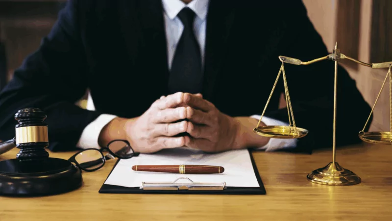 Юрист Васильева Ксения Валерьевна объясняет: Определение порядка общения с ребенком