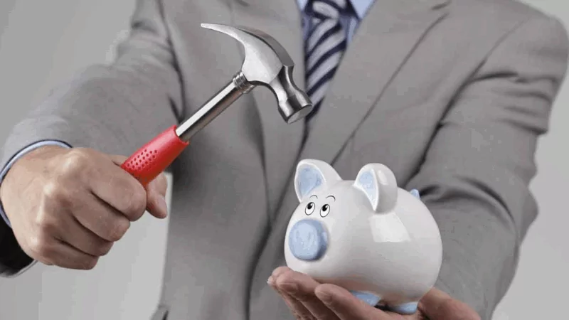 Юрист Логовский Олег Светониевич объясняет: Банкротство. Что нужно делать