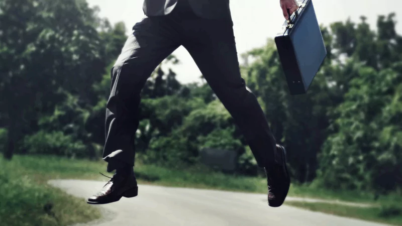 Юрист Некеров Александр Викторович объясняет: Долги можно и не платить – нужно просто знать как