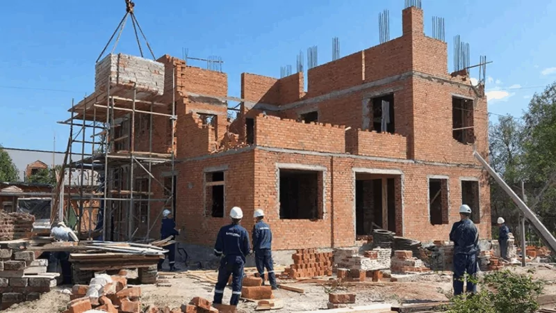 Адвокат Ашихмин Дмитрий Николаевич объясняет: Как правильно подыскать подрядчика для строительства дома