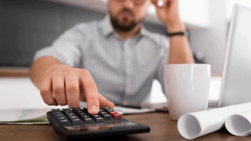 Юрист Любомудров Олег Артемович объясняет: Реструктуризация долга через МФЦ: как снизить платеж на 50% без юристаРеструктуризация долга через М