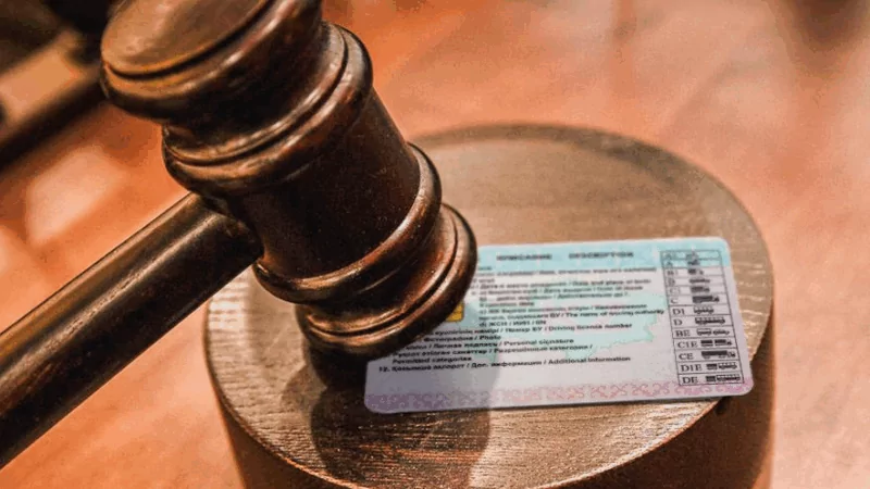 Адвокат Горбунова Евгения Александровна объясняет: Уголовная ответственность за управление транспортным средством лицом, лишенным права управления