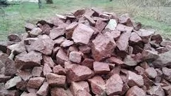 Хищение должностным лицом на сумму 2412 рублей является малозначительным деянием