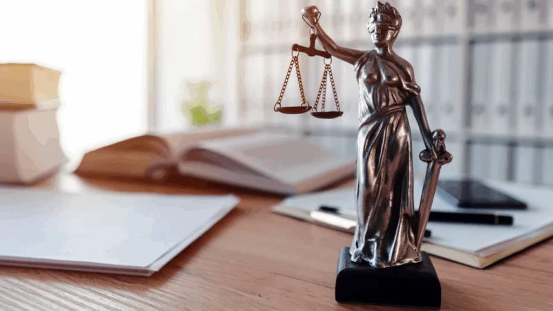 Юрист Хлопотов Дмитрий Григорьевич объясняет: Какое наказание предусмотрено за неуплату алиментов