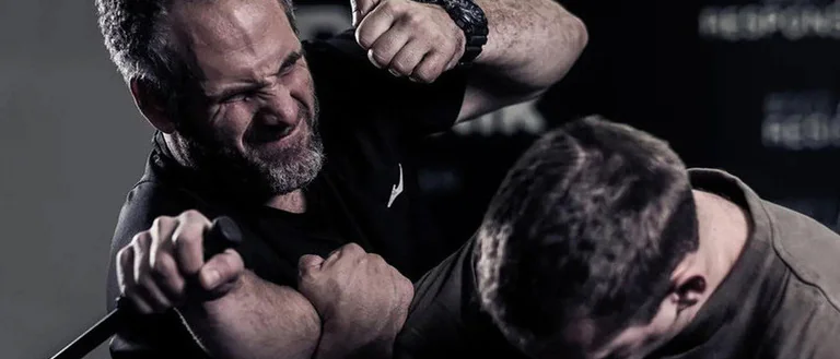 Адвокат Байков Руслан Петрович объясняет: Необходимая оборона или превышение необходимой обороны