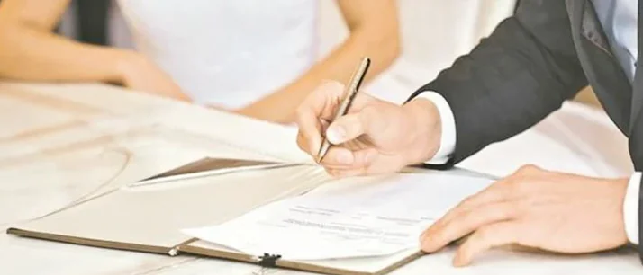 Юрист Афанасев Олег Сергеевич объясняет: Брачный договор: что можно прописать, а что нельзя ?