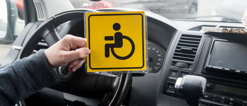 Юрист Мнацаканов Роберт Юрьевич объясняет: Суд исключил из конкурсной массы автомобиль должника с инвалидностью