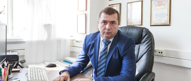 Адвокат Королев Роман Сергеевич объясняет: Адвокат по уголовным делам Королев Р.С. Чем я могу помочь своему доверителю