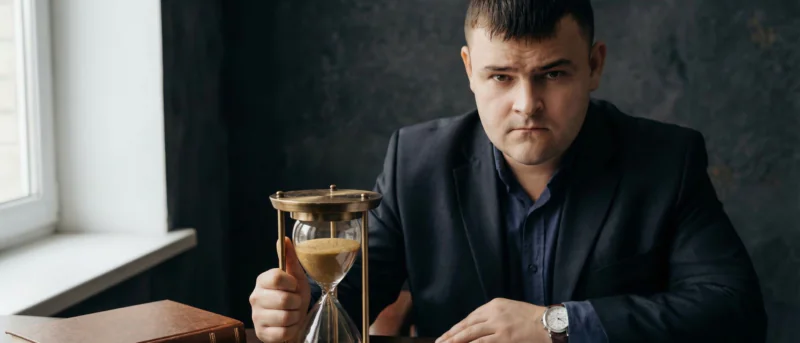 Юрист Хакимов Азат Равилевич объясняет: Оспаривание постановлений о взыскании исполнительского сбора: основания и практика