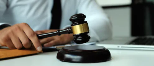 Адвокат по статье 327 УК РФ Подделка, изготовление или оборот поддельных документов