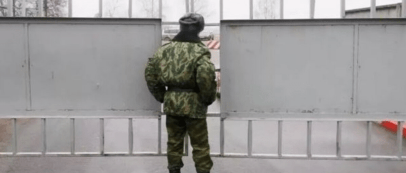 Адвокат Зуев Андрей Валерьевич объясняет: Адвокат по статье 335 УК РФ Нарушение уставных правил взаимоотношений между военнослужащими