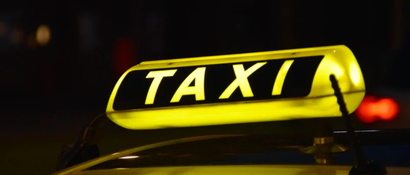 Юрист Кирпиков Александр Леонидович объясняет: Перезагрузка такси: новый закон вытеснит с рынка самозанятых водителей