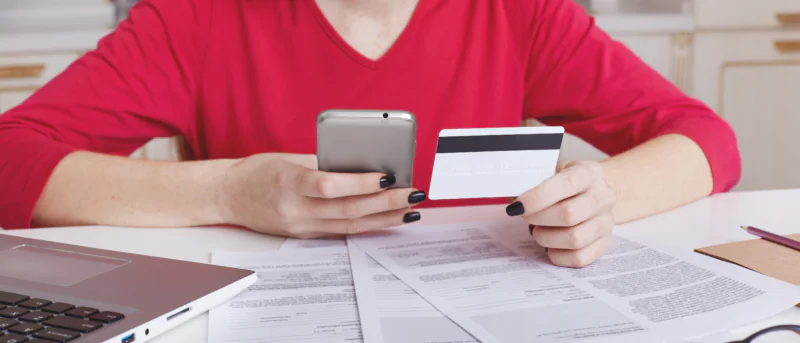 Юрист Попова Нелли Павловна объясняет: Сбербанк с 1 января 2026 года планирует взимать плату за “забытые” счета