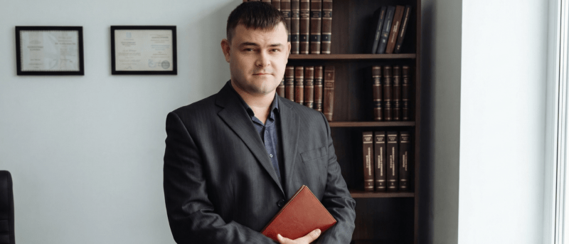 Юрист Хакимов Азат Равилевич объясняет: Привлечение к административной ответственности за оскорбление: как защитить честь и достоинство