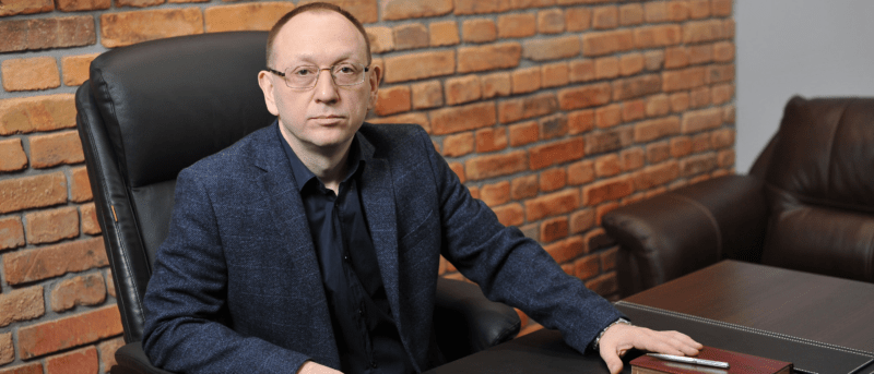 Адвокат Дробышев Даниил Владимирович объясняет: Как спеть песню и не сесть в тюрьму