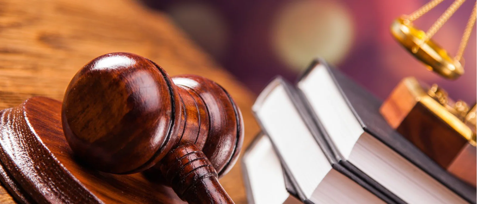 Адвокат Стариков Алексей Александрович объясняет: Осмотр смартфона полицией: когда можно отказать