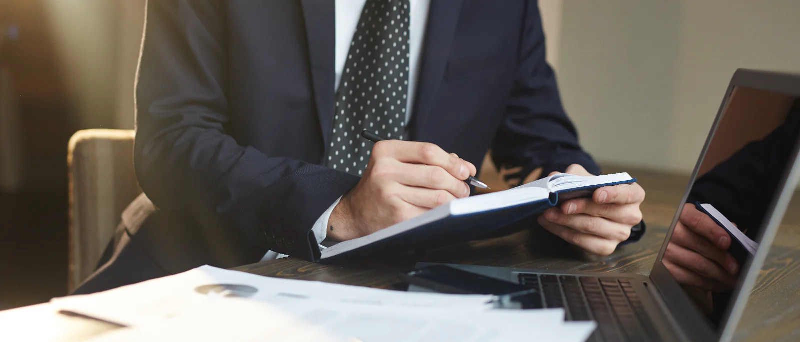 Адвокат Пенкнович Алиса Аркадьевна объясняет: Взыскание ущерба (исполнение трудовых обязанностей)