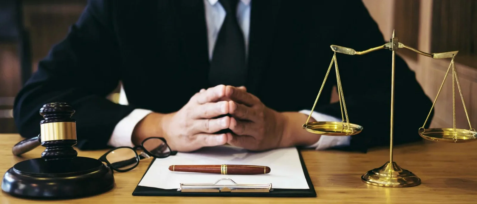 Адвокат Денисов Михаил Михайлович объясняет: Ваши действия при производстве обыска в жилище