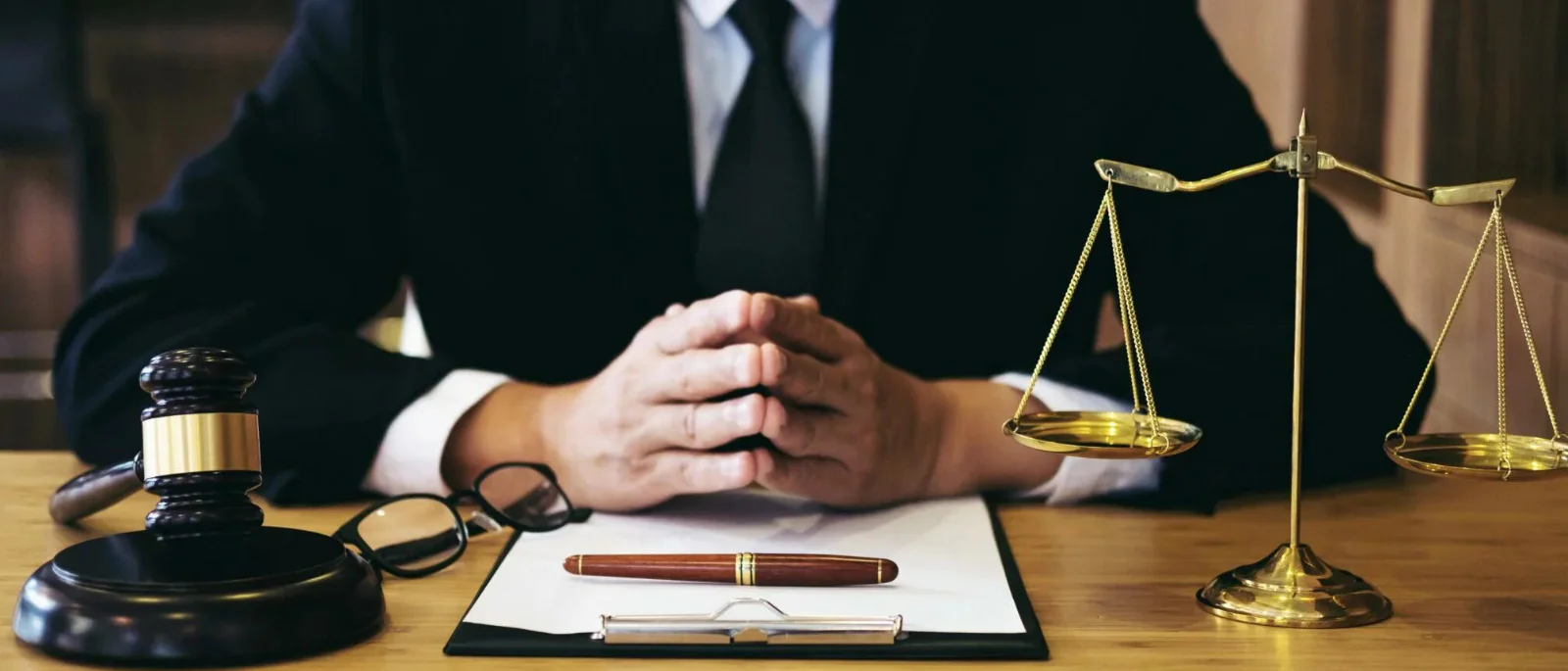 Адвокат Денисов Михаил Михайлович объясняет: Ваши действия при проведении экспертизы в отношении свидетеля