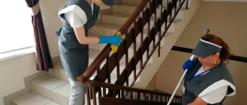 Что делать, если ваш подъезд редко или некачественно убирается