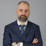 Адвокат по мошенничеству — Шукаев Дмитрий Васильевич, перейти в профиль Адвокат Шукаев Дмитрий Васильевич — мошенничество в Санкт-Петербурге